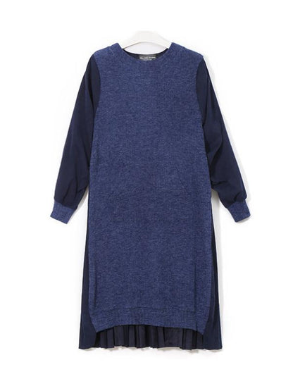 Stitched Pleated Round Neck Kniting Dress