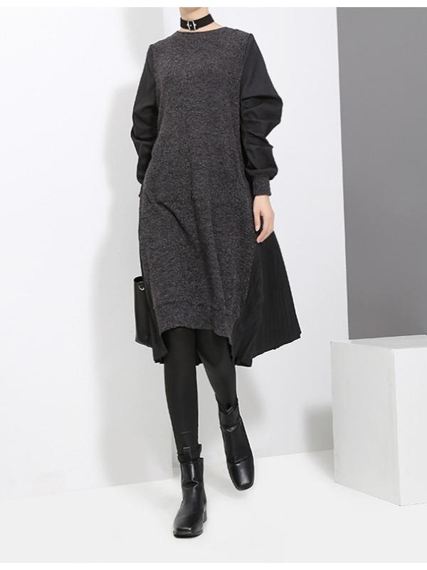 Stitched Pleated Round Neck Kniting Dress