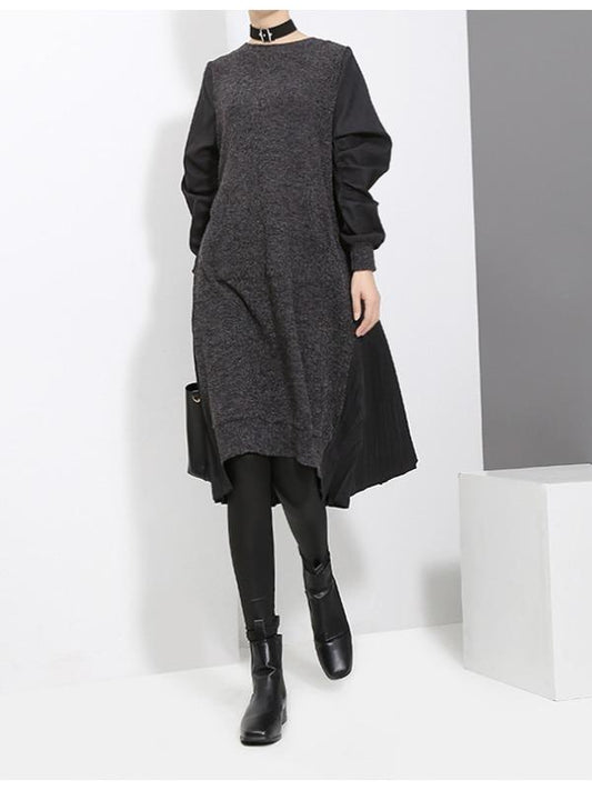 Stitched Pleated Round Neck Kniting Dress