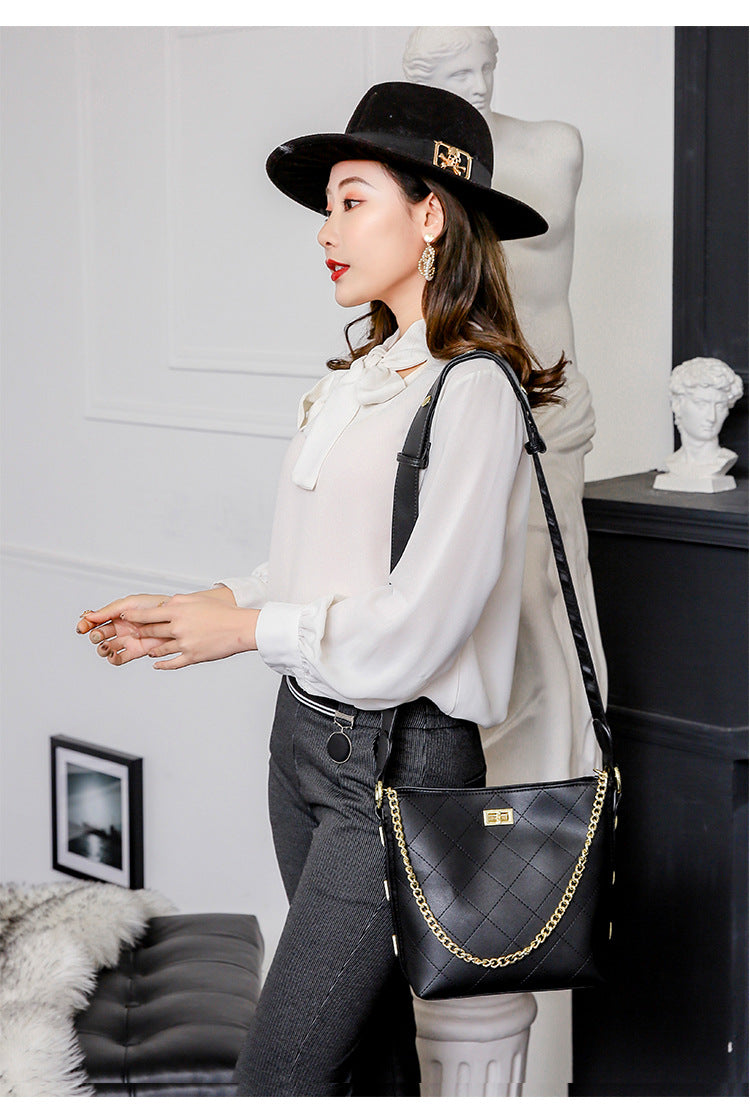 Small breeze bucket shoulder slung handbag