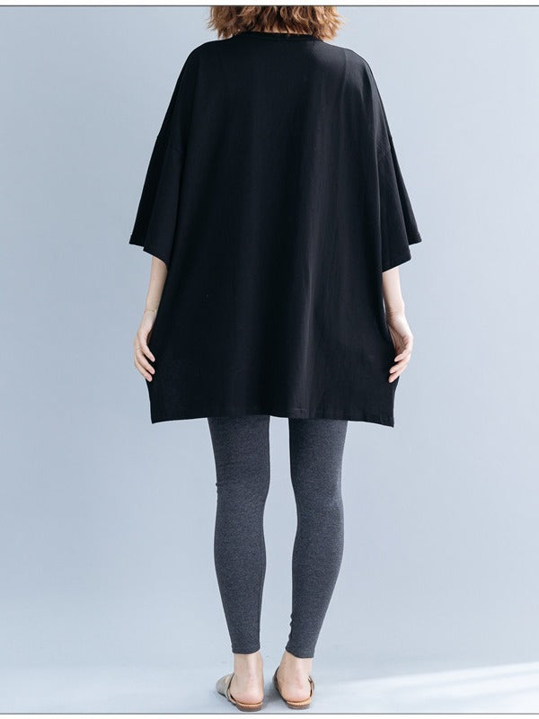 EMBROIDERED BLACK&WHITE LOOSE ROUND-NECK T-SHIRT