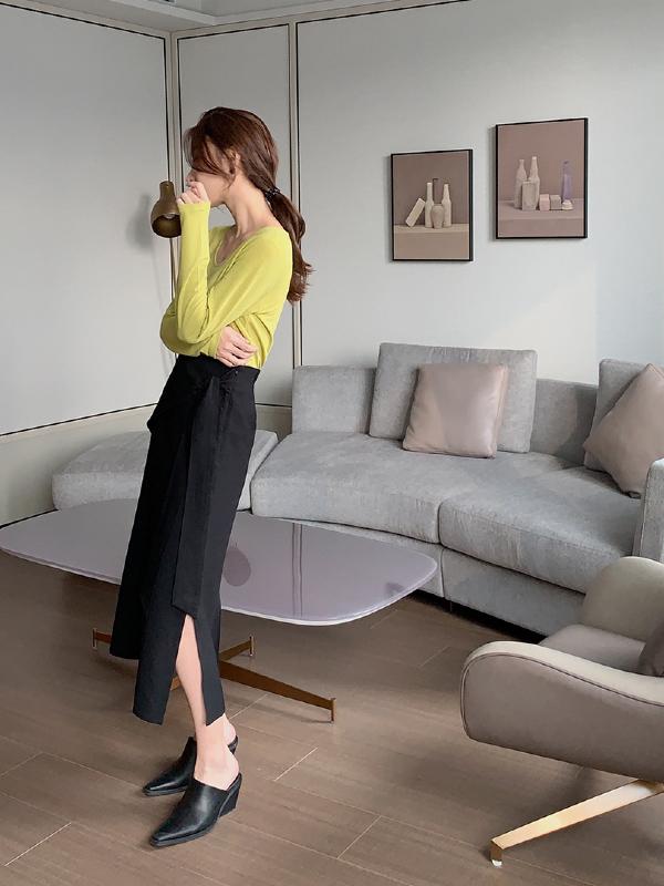 SOLID SPLIT-SIDE EMPIRE BANDAGE SKIRT