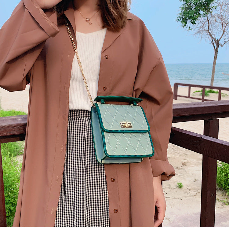 Small fragrant wind embroidered bag