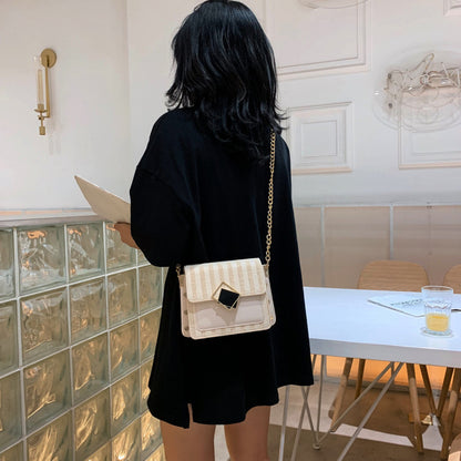 Stylish set-up woven one-shoulder slanted bag