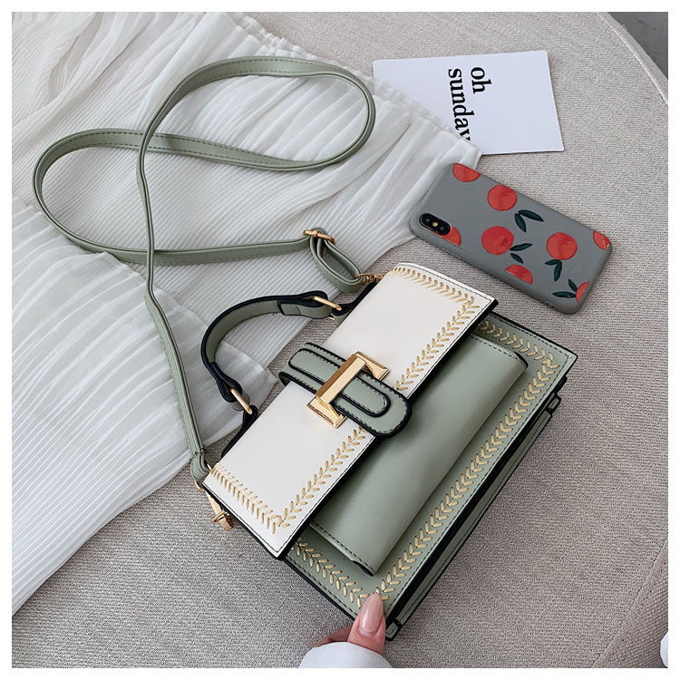 Vintage square bag one-shoulder slant bag