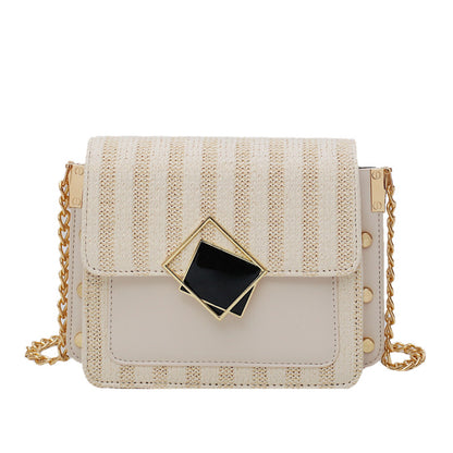 Stylish set-up woven one-shoulder slanted bag