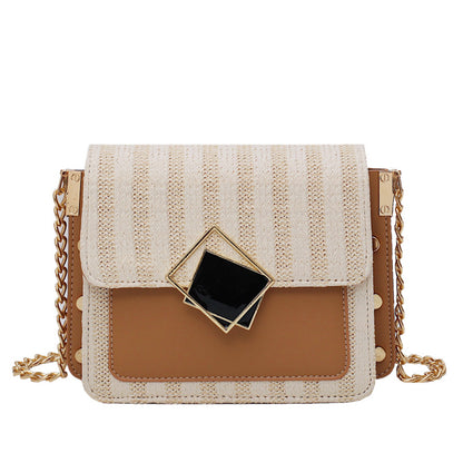 Stylish set-up woven one-shoulder slanted bag