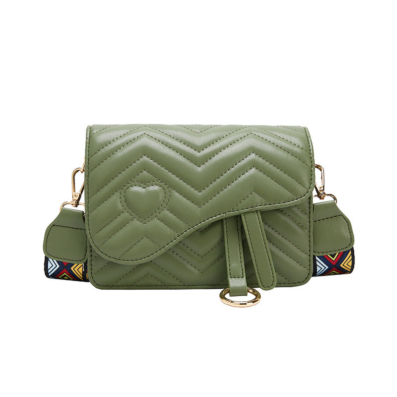 Heart-shaped wide shoulder strap shoulder bag