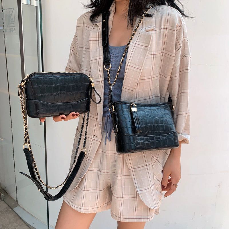 Vintage stone chain shoulder bag