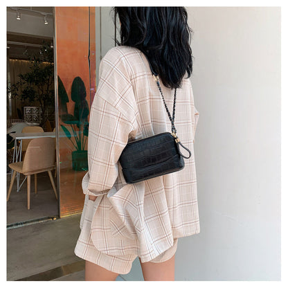 Vintage stone chain shoulder bag