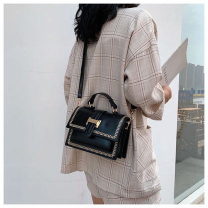Vintage square bag one-shoulder slant bag