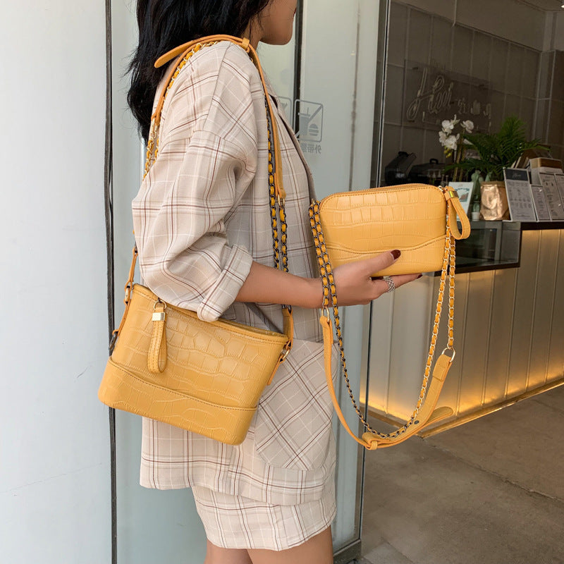 Vintage stone chain shoulder bag