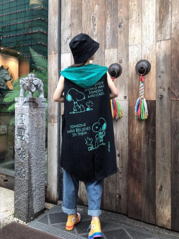 Retro Cartoon Print Sleeveless Hooded Vest Coat