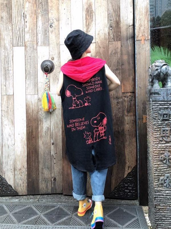 Retro Cartoon Print Sleeveless Hooded Vest Coat