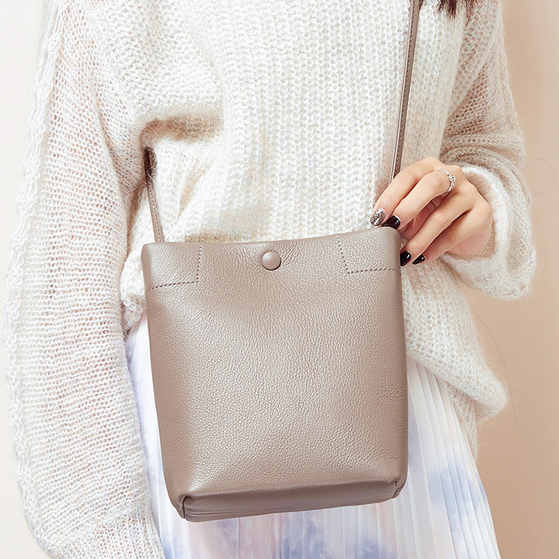 Leopard pleated shoulder soft cowhide bucket bag