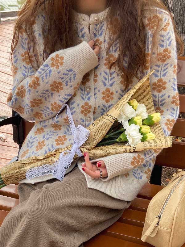 Original Buttoned Round-Neck Long Sleeves Cardigans