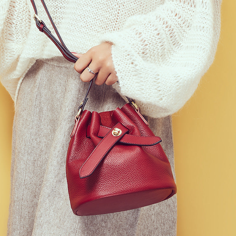 Stylish temperament single shoulder bag