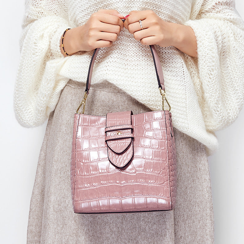 Leather crocodile-print handbag one-shoulder stiletto bag