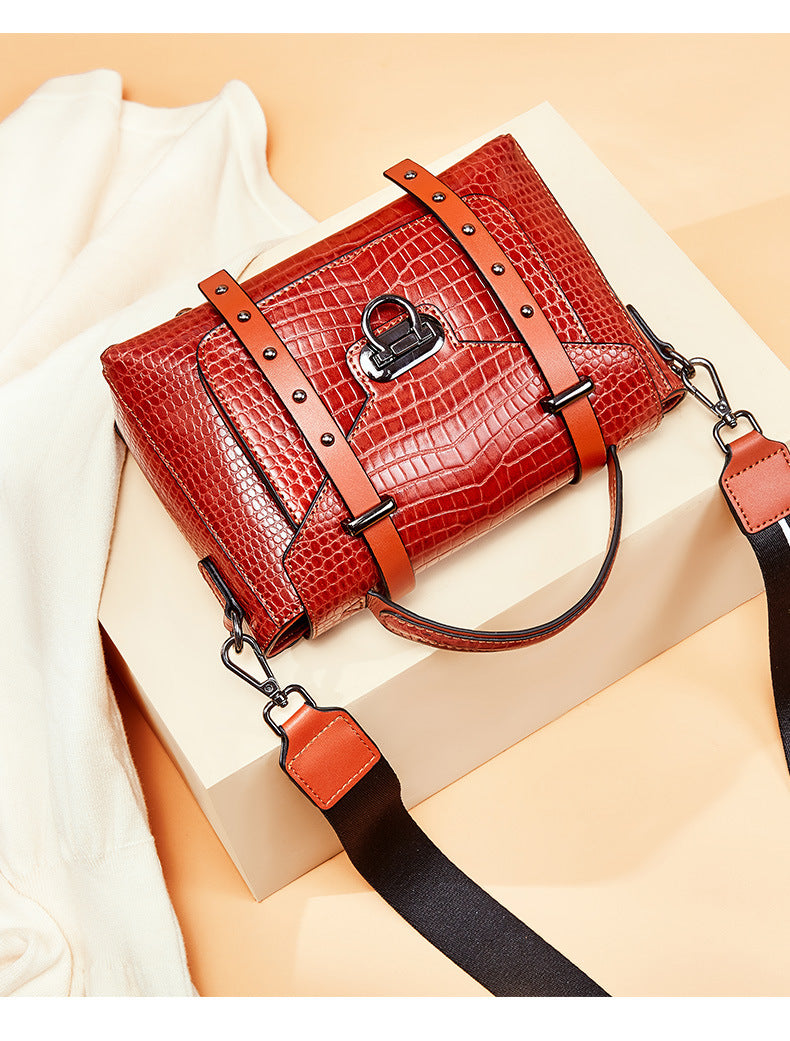 Vintage crocodile lock Single Shoulder Messenger Bag