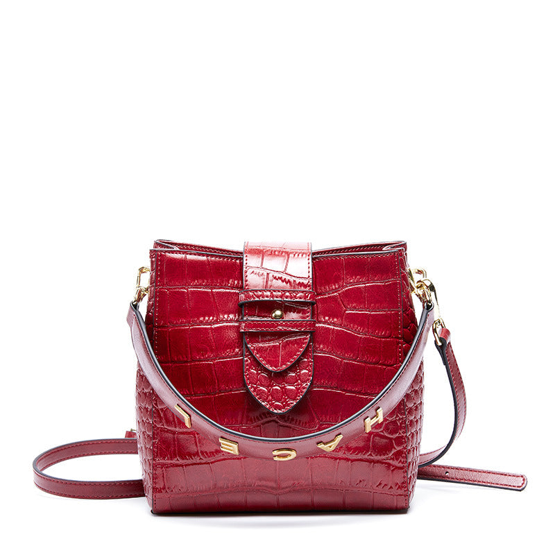 Leather crocodile-print handbag one-shoulder stiletto bag