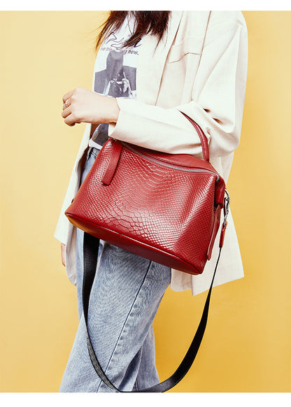 crocodile-printed head layer one-shoulder slanted bag handbag