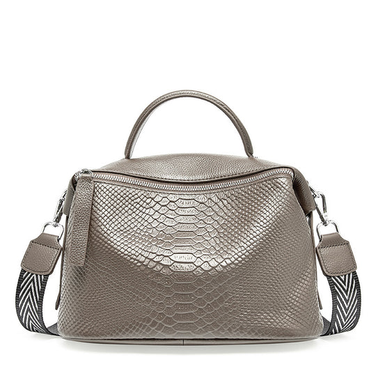 crocodile-printed head layer one-shoulder slanted bag handbag