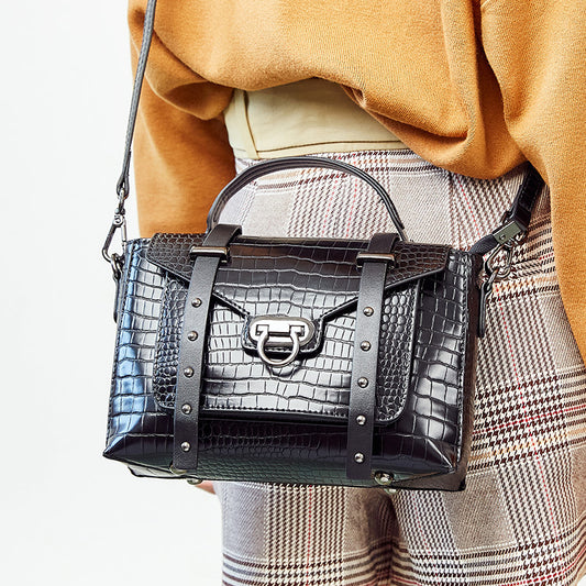 Vintage crocodile lock Single Shoulder Messenger Bag