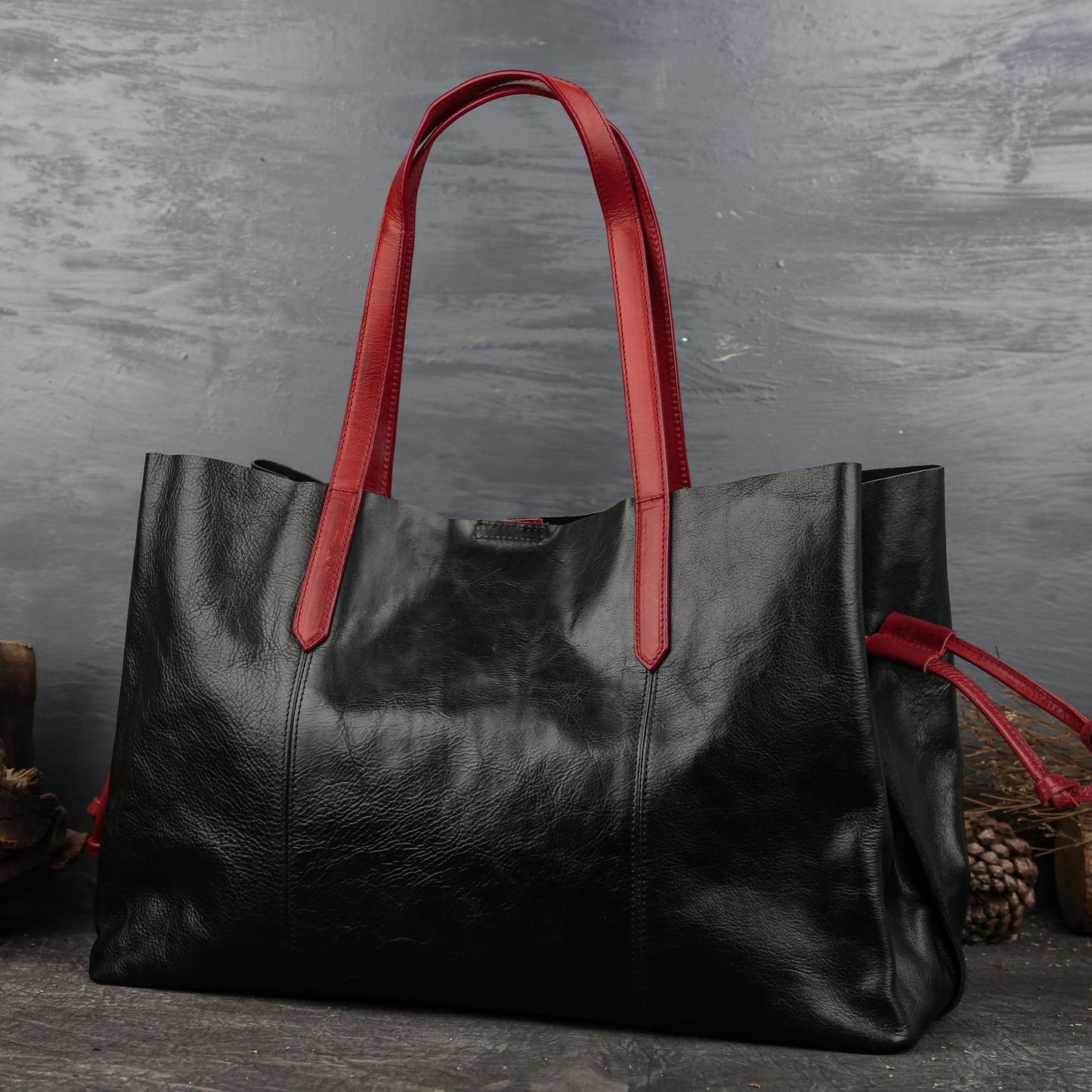 WOMEN GENUINE LEATHER VINTAGE TOTEM DESIGNER HANDBAG SHOULDER BAG