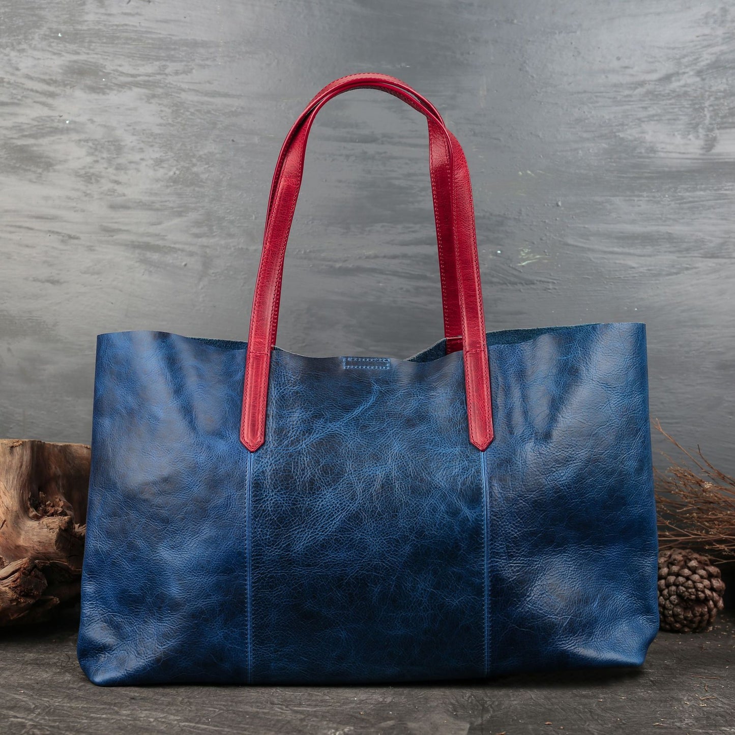 WOMEN GENUINE LEATHER VINTAGE TOTEM DESIGNER HANDBAG SHOULDER BAG