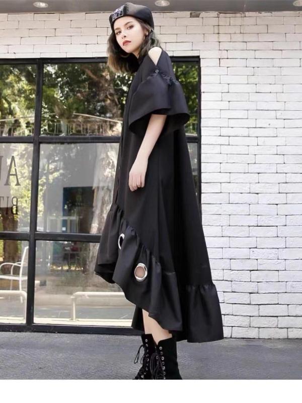 Splicing Off-The-Shoulder Cropped Iron Ring Dress