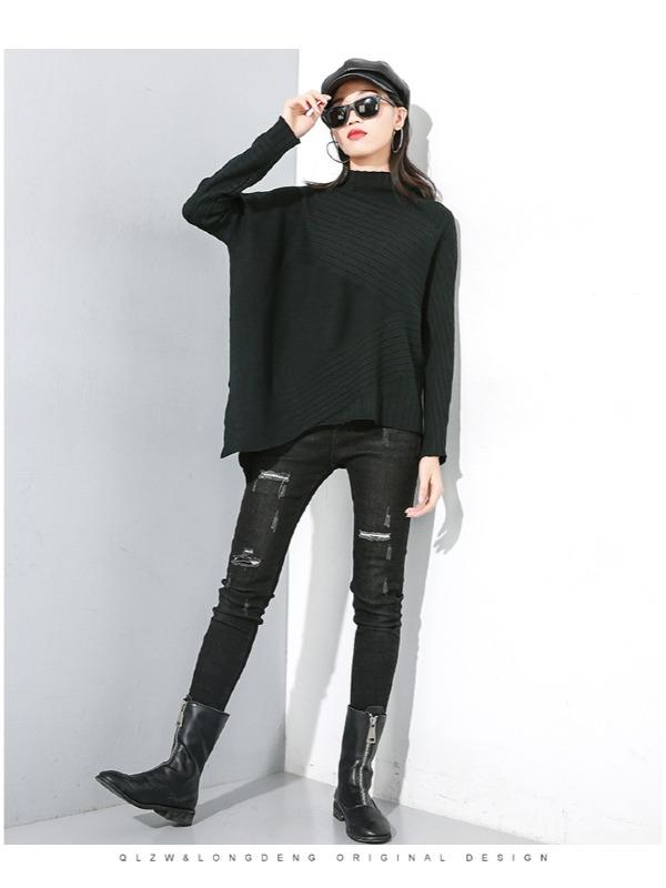 PLAIN CROPPED STRIPED TURTLENECK SWEATER - Zebrant