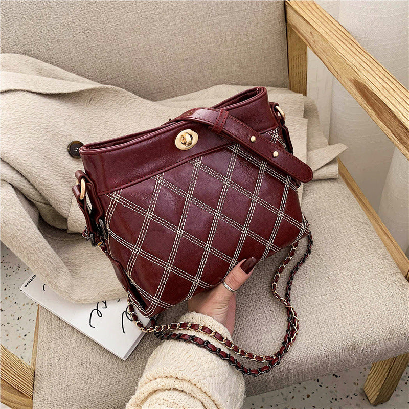 Lingge lock Bucket Bag