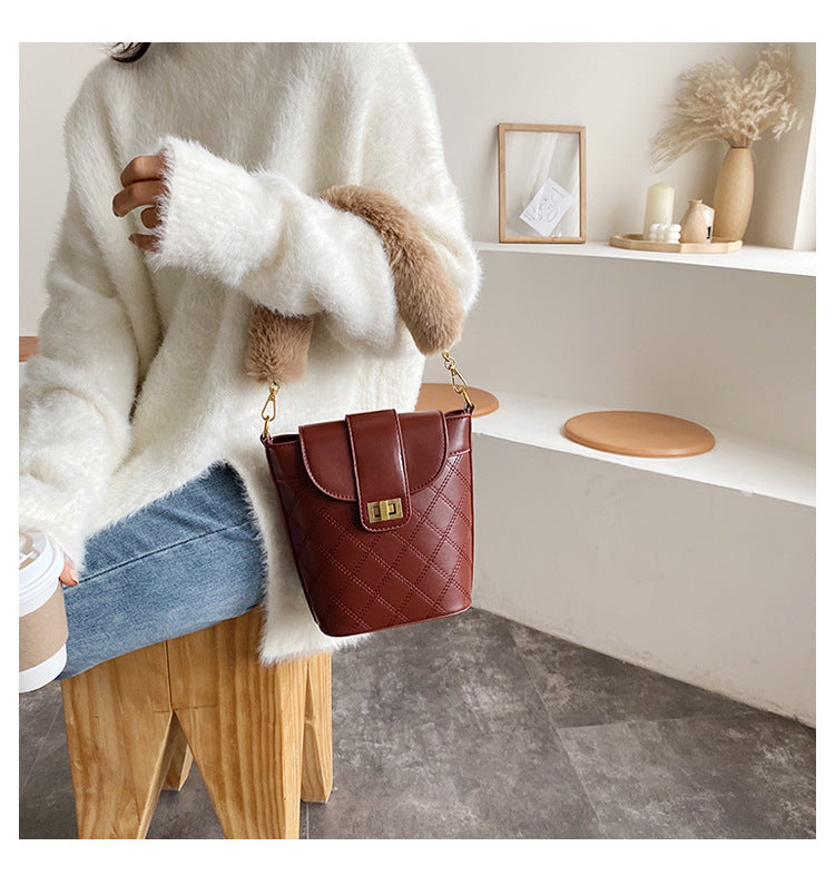 Lingge lock wool Messenger Shoulder Bag