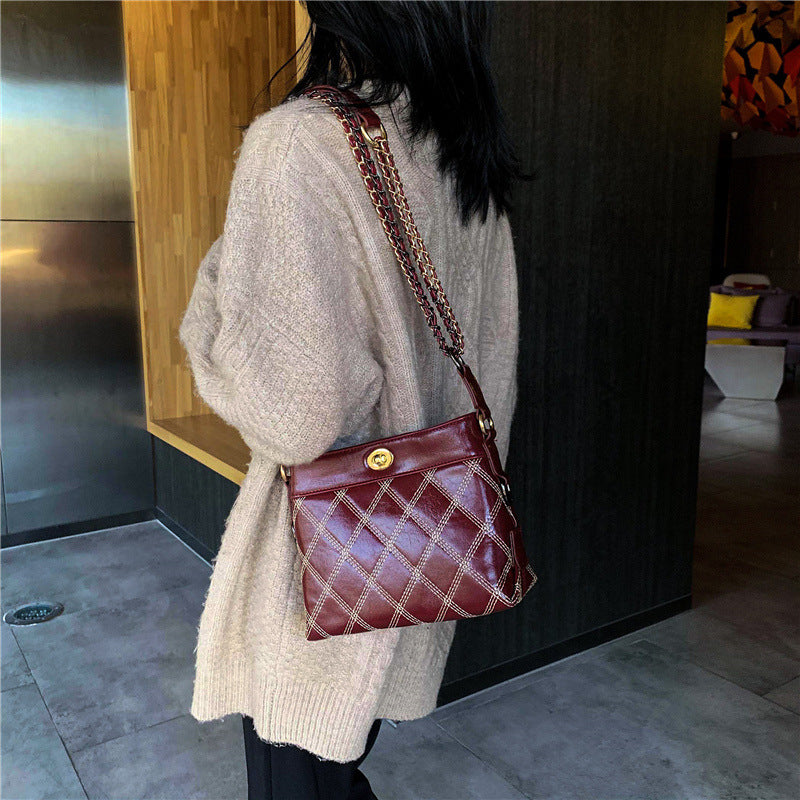 Lingge lock Bucket Bag