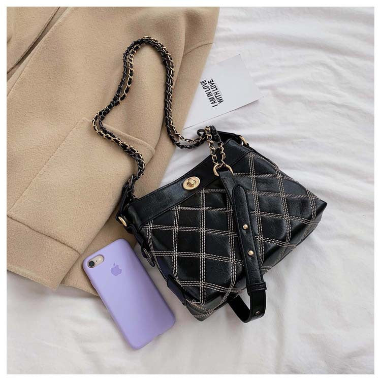 Lingge lock Bucket Bag