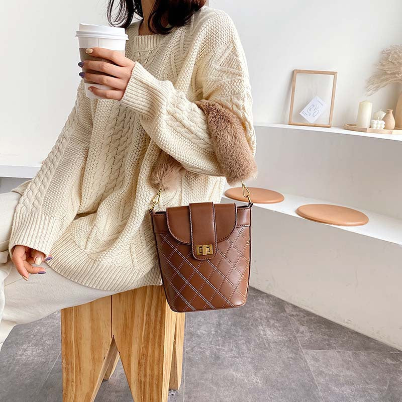 Lingge lock wool Messenger Shoulder Bag