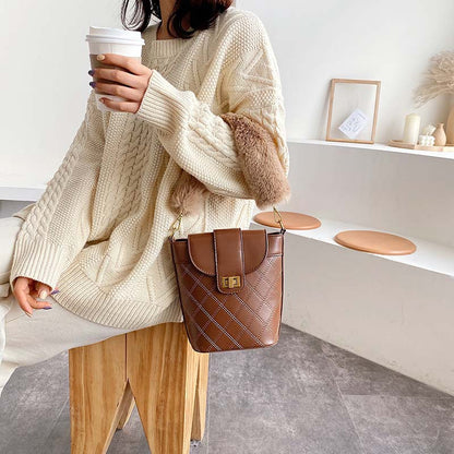 Lingge lock wool Messenger Shoulder Bag