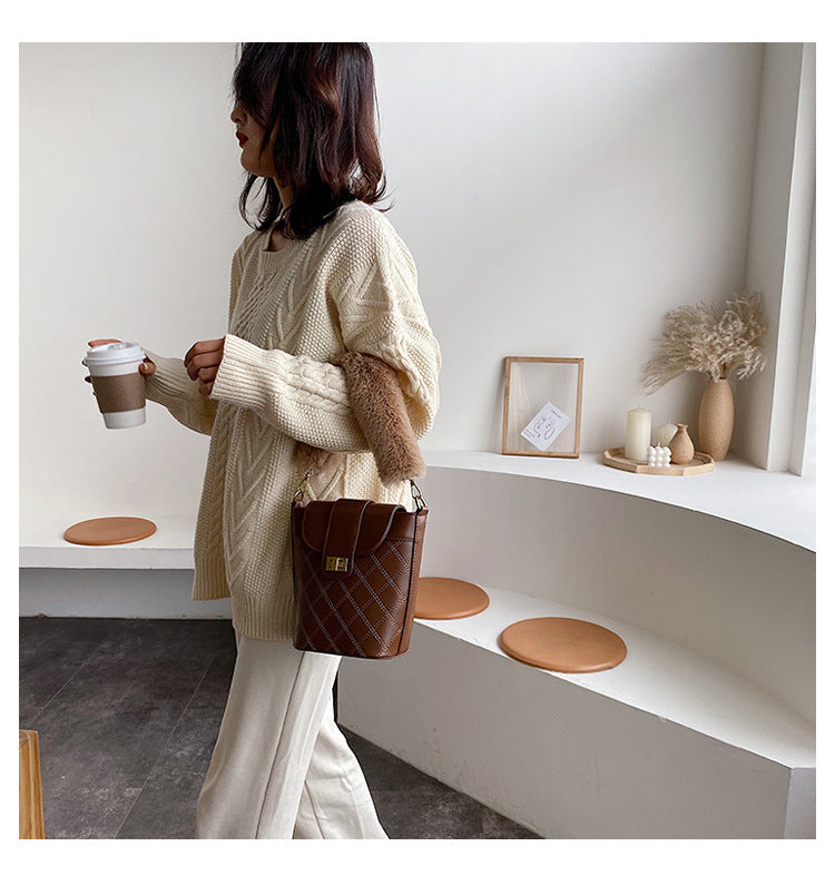 Lingge lock wool Messenger Shoulder Bag