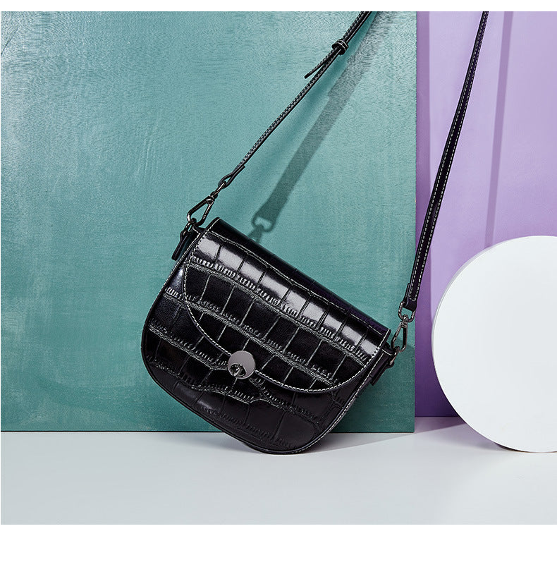 New crocodile-print cowhide small square bag stylish one-shoulder slanted bag