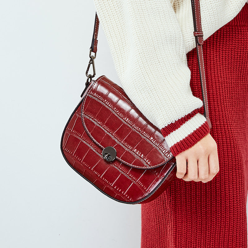 New crocodile-print cowhide small square bag stylish one-shoulder slanted bag