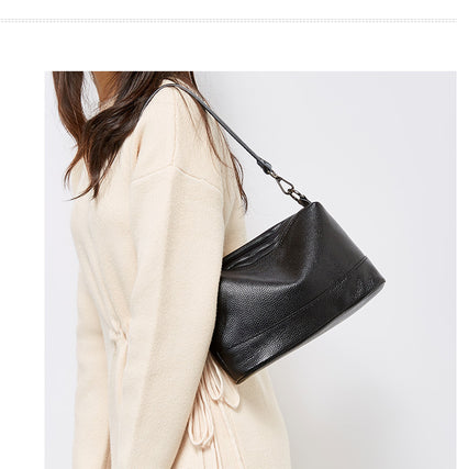 Women's Baotou layer leather bag women's bill of lading shoulder slant bag backpack