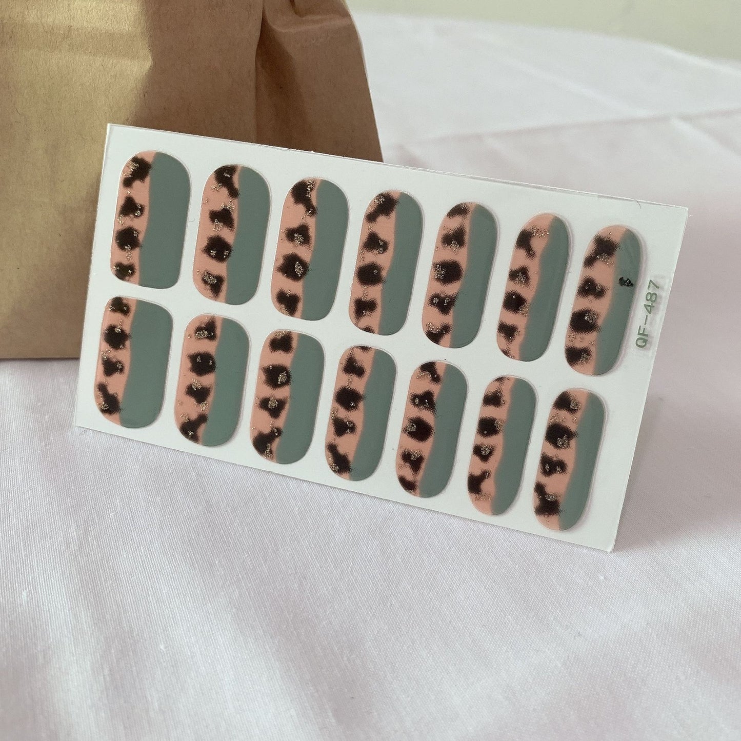 Leopard beauty PRESS ON NAILS