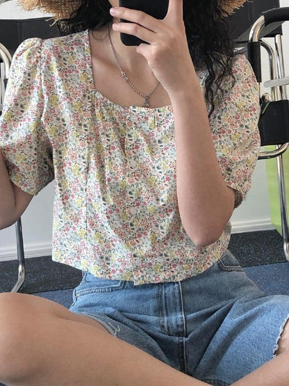 Retro Floral Puff Sleeve Shirt