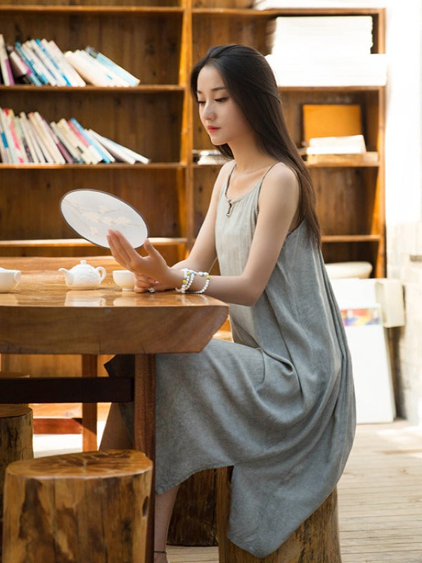 SIMPLE SOLID PLEATED SLEEVELESS MIDI DRESS