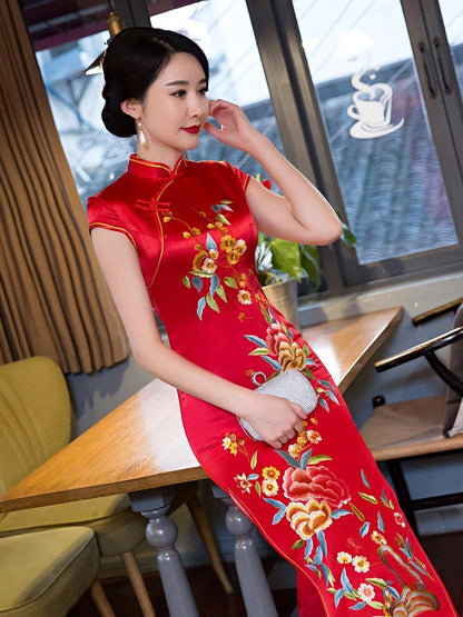 Red Embroidery Side Split Long Cheongsam