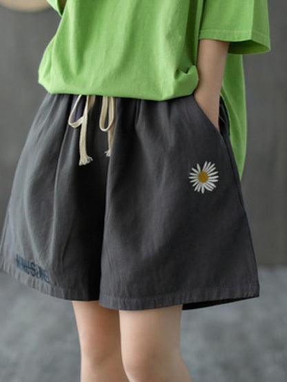 Embroidered Loose Solid Lace-Up Shorts