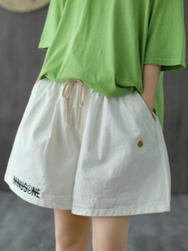 Embroidered Loose Solid Lace-Up Shorts