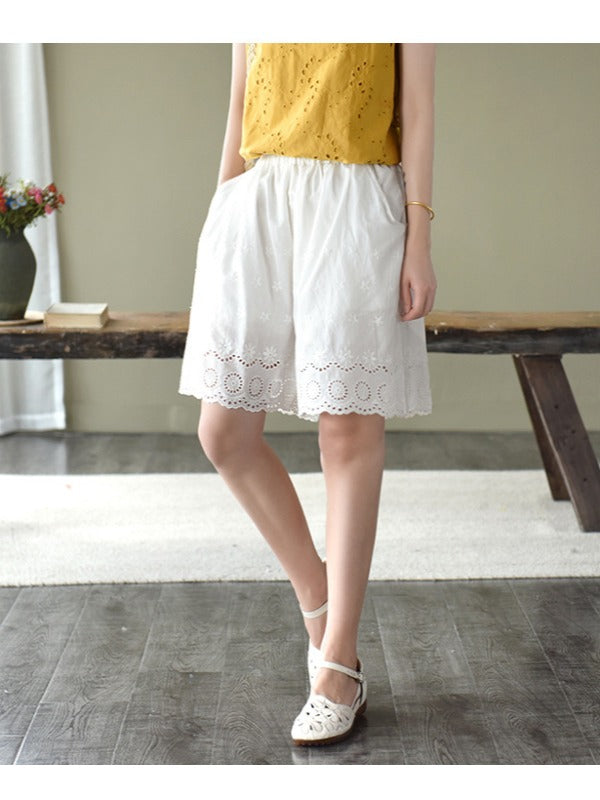 ARTISTIC RETRO HOLLOW EMBROIDERED SHORTS