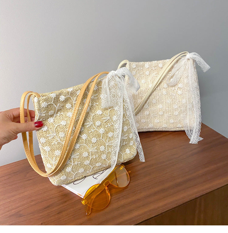 Large capacity bucket hand-held straw woven women's bag