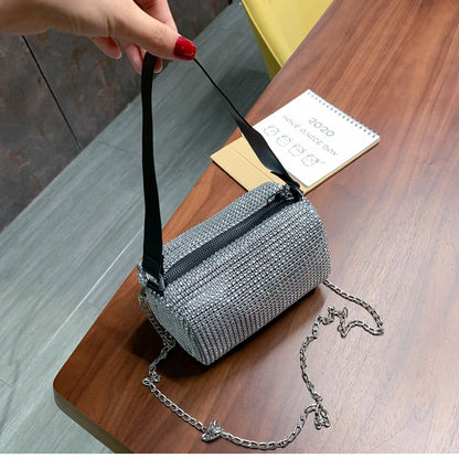 Fashionable messenger bag with bright diamond